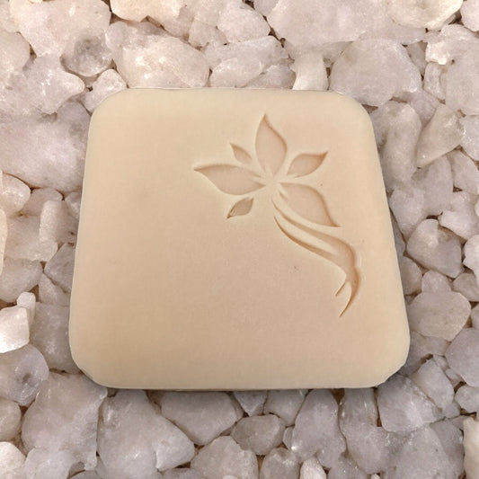 Urd - Soap with White Quartz - Crown Chakra - Freya